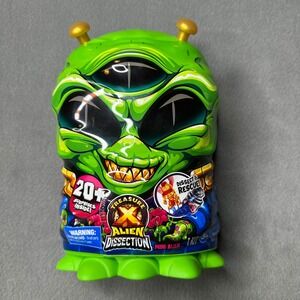 Moose Toys Treasure X Alien Dissection Mini Alien Kit Green 20 Surprises 41751